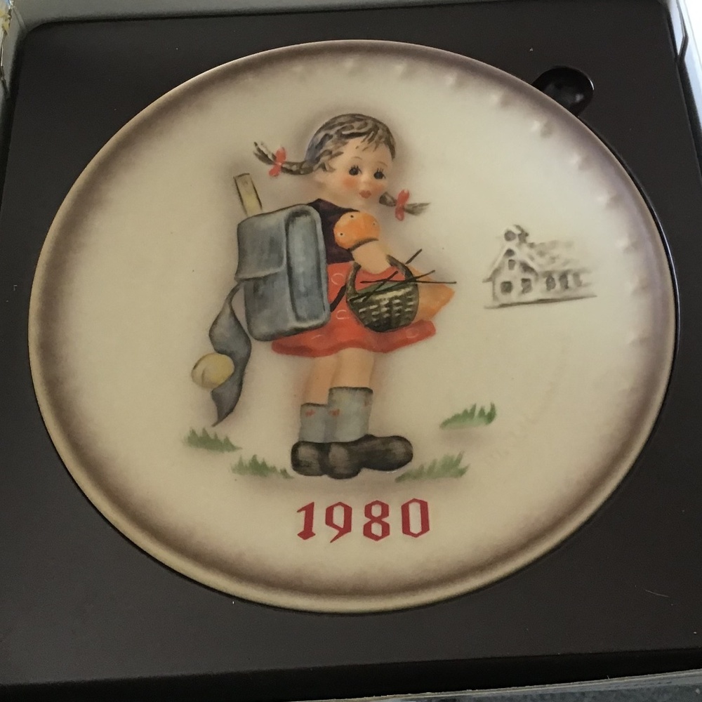 Vintage 1980 Goebel Hummel 10th Annual Collectors Plate, Estate Find with box